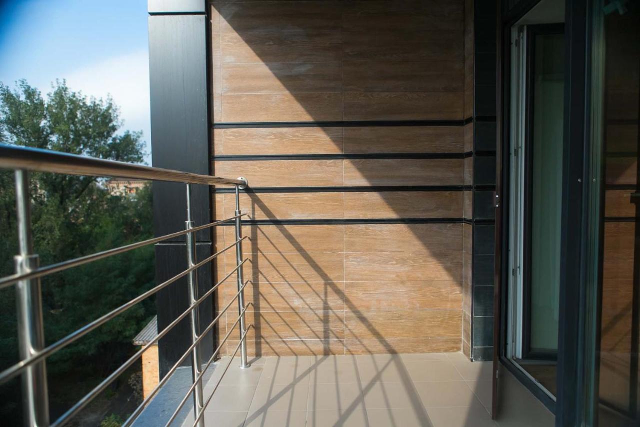 Stylish 1 Bedroom Studio Near Most City Dněpropetrovsk Exteriér fotografie
